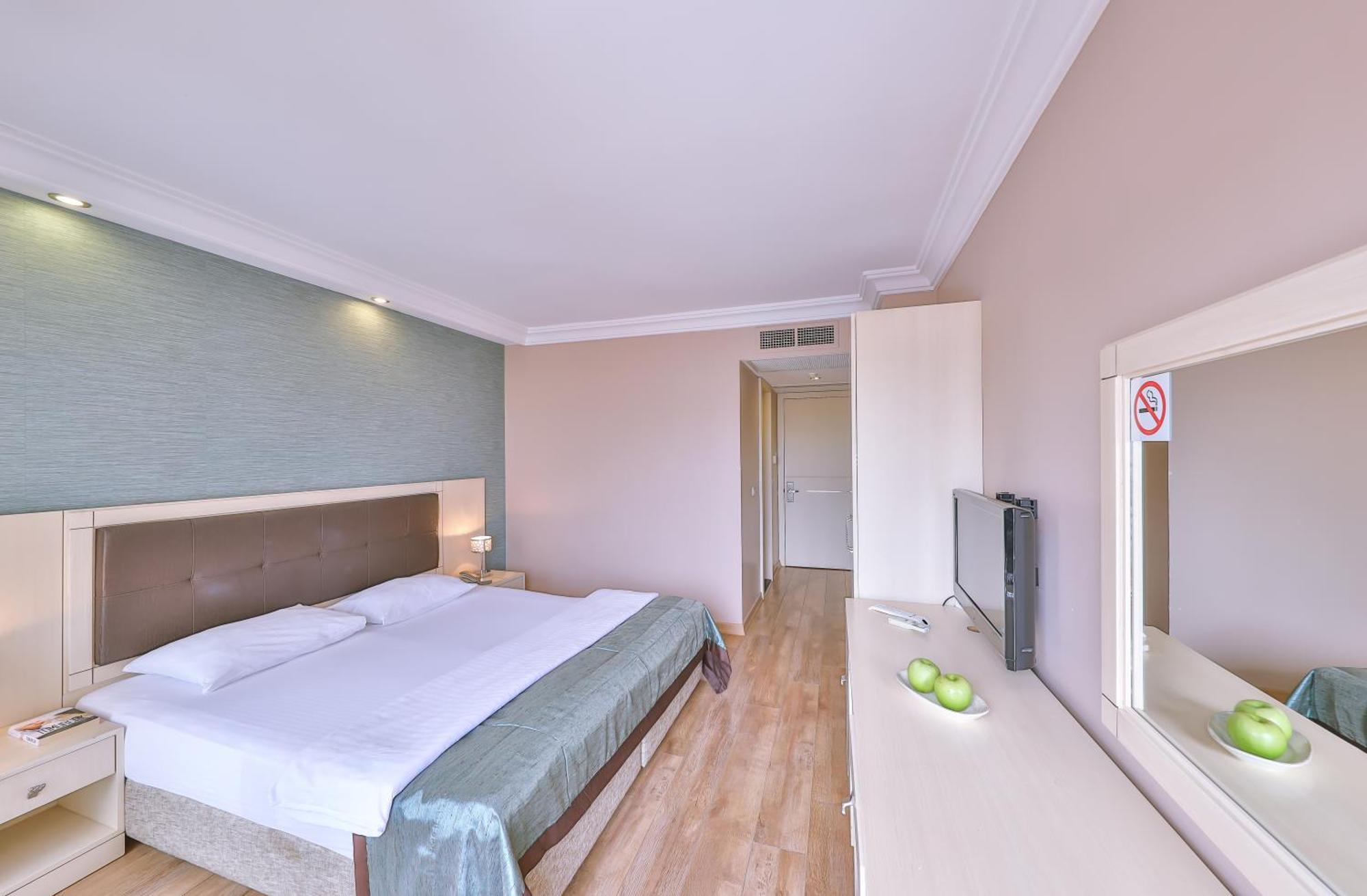 Buyukada Princess Hotel Adalar Exterior photo